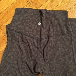 Lululemon Align legging 25” black camo